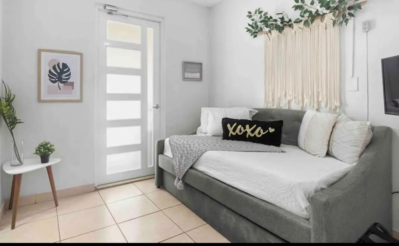Villa 5 Min From San Juan Airport And Isla Verde Beach Best Location & Pool & Jacuzzi & Youtube Video Available 0*,  Porto Rico
